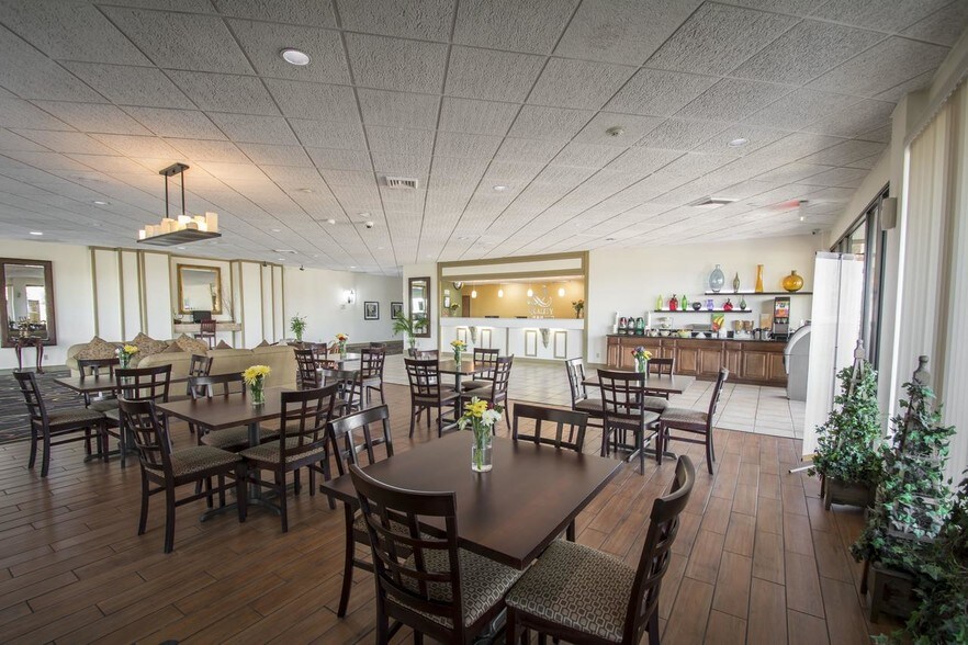More Photos Of 6525 Us Highway 27 N, Sebring Hotel For Sale