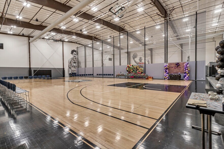 More Photos Of 5639 Mirabella Dr, Herriman Showroom For Sale