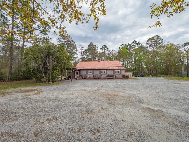 More Photos Of 340 Northview Dr, Jesup Restaurant For Sale