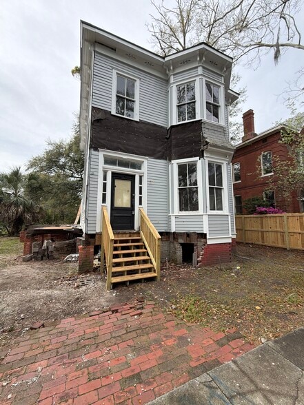 Primary Photo Of 217 E 38th St, Savannah Multifamily For Sale