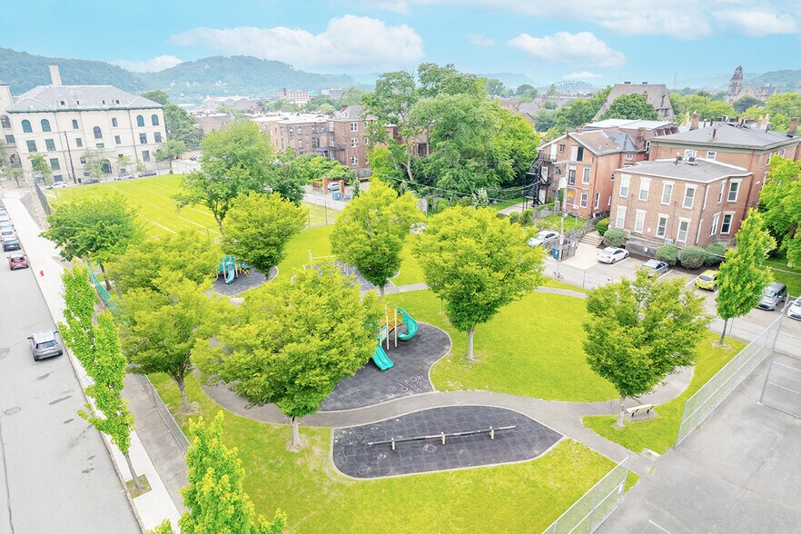 More Photos Of , Pittsburgh Multifamily For Sale