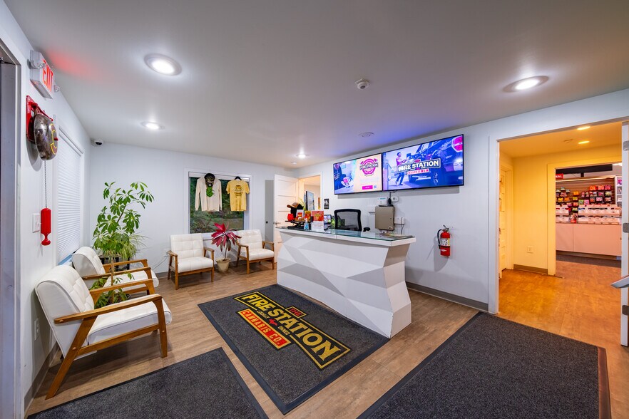 More Photos Of 162 Heritage Dr, Negaunee Freestanding For Sale