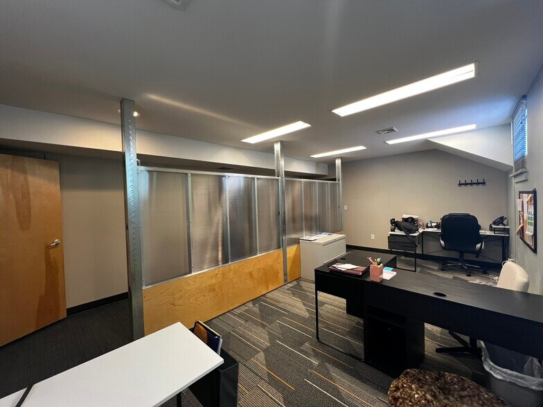 More Photos Of 711 N Cascade Ave, Colorado Springs Office For Lease