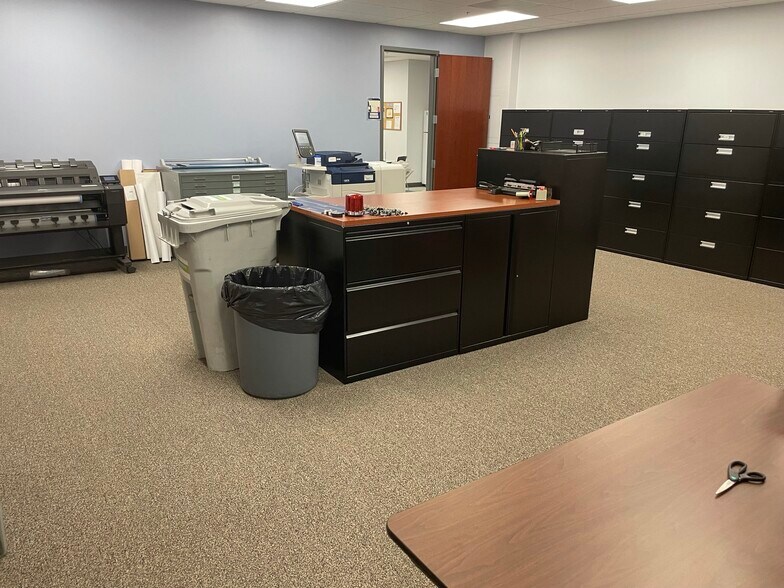 More Photos Of 4200 Cantera Dr, Warrenville Office For Sale