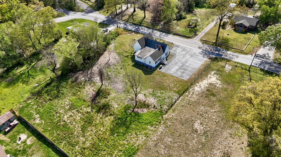 More Photos Of 6720 S Sweetwater Rd, Lithia Springs Office For Sale