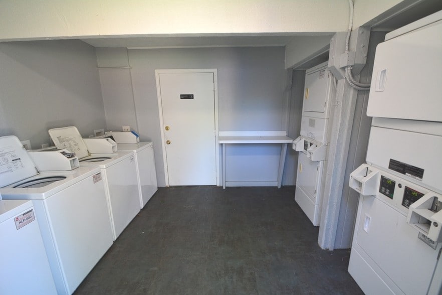 More Photos Of 3218 S 93rd East Ave, Tulsa Apartments For Sale