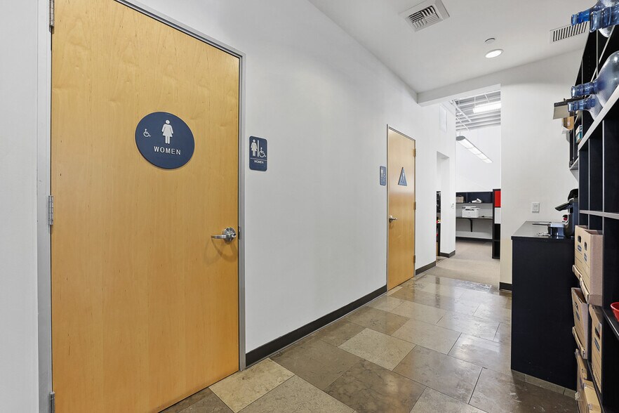 More Photos Of 470-500 Wald, Irvine Light Manufacturing For Sale