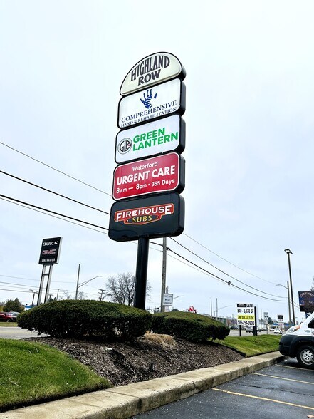 More Photos Of 5790-5832 Highland Rd, Waterford Storefront Retail Office For Lease