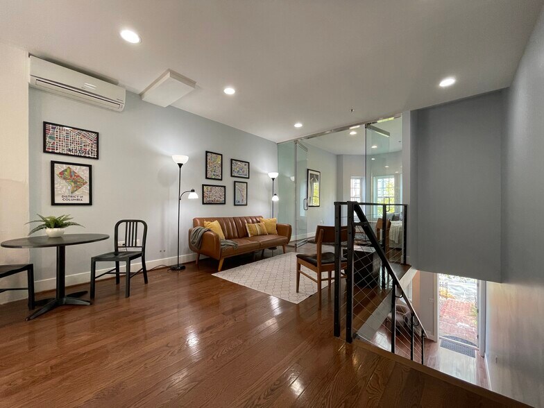 More Photos Of 211 K St Ne, Washington Office Residential For Sale