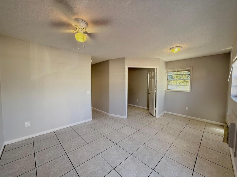 More Photos Of 920 S K St, Lake Worth Apartments For Sale