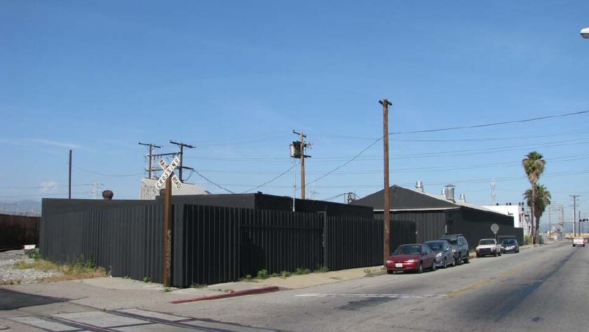More Photos Of 3461 E 26th St, Los Angeles Manufacturing For Sale