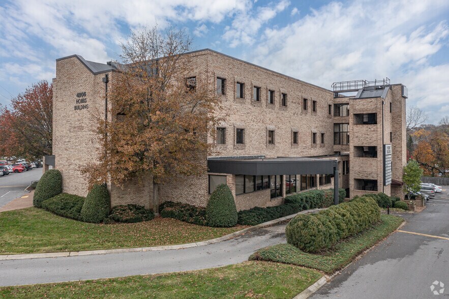 More Photos Of 4205-4219 Hillsboro Pike, Nashville Medical For Lease