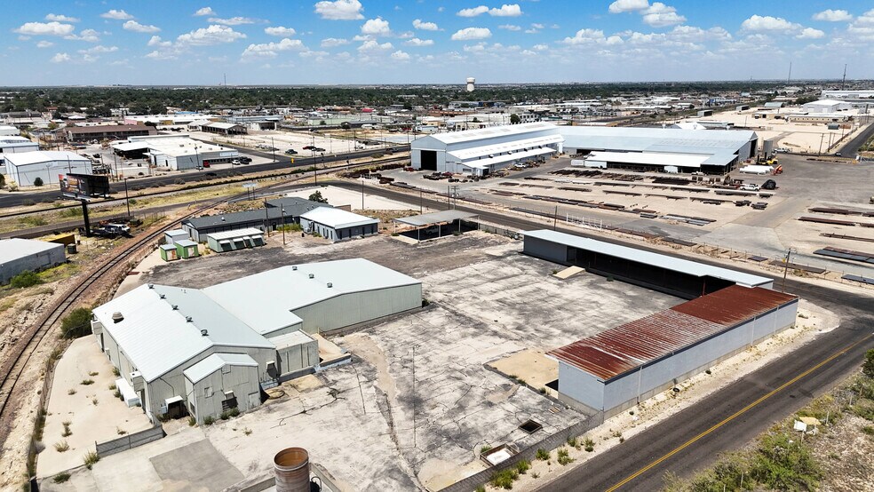 More Photos Of 100 Industrial Ave, Odessa Industrial For Sale