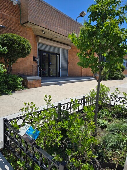 More Photos Of 5700 Avenue D, Brooklyn Warehouse For Lease