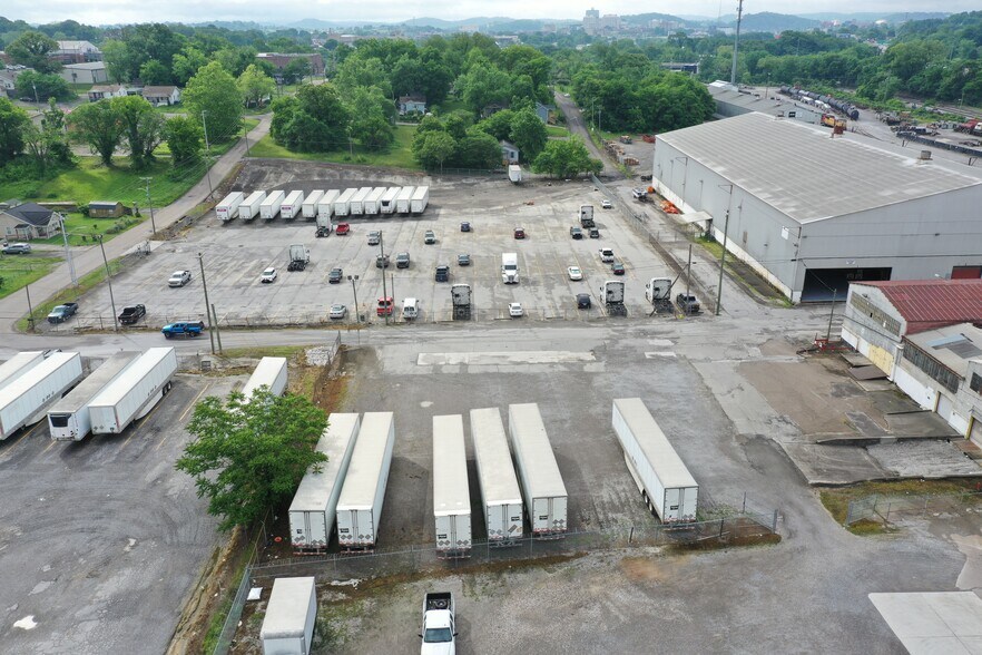 More Photos Of 201 W Quincy Ave, Knoxville Land For Lease