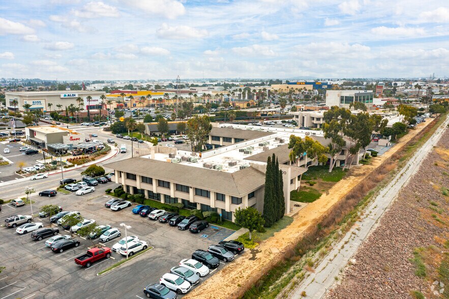 More Photos Of 500 E Carson Plaza Dr, Carson Office Residential For Lease