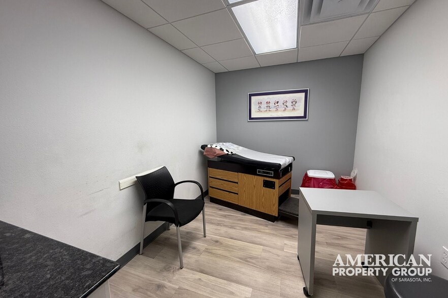 More Photos Of 3627 Webber St, Sarasota Storefront Retail Office For Sale