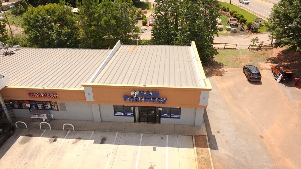 More Photos Of 4091 Redan Rd, Stone Mountain General Retail For Lease