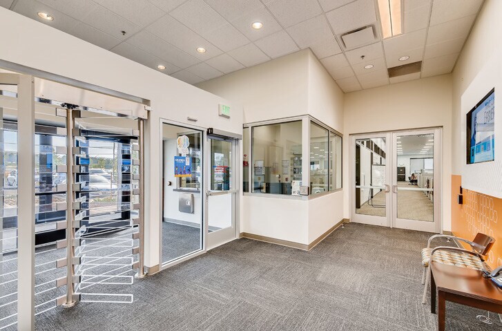 More Photos Of 995 W 122nd Ave, Westminster Flex For Lease