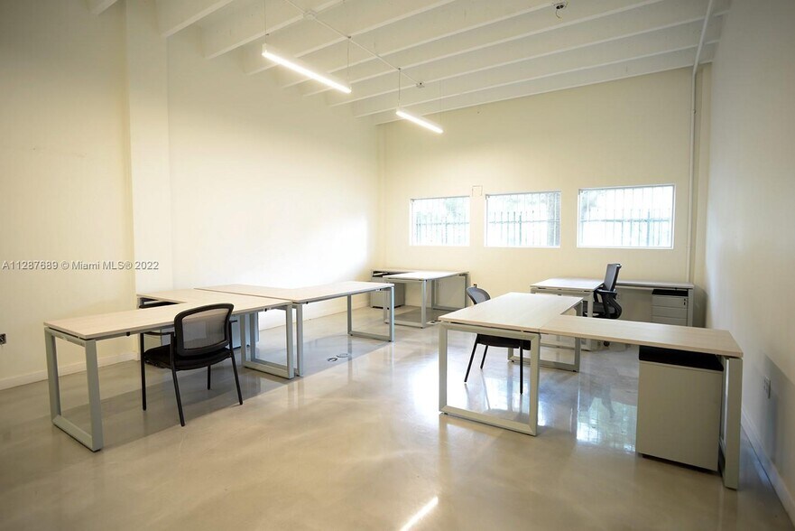 More Photos Of 350-360 NE 60th St, Miami Loft Creative Space For Lease