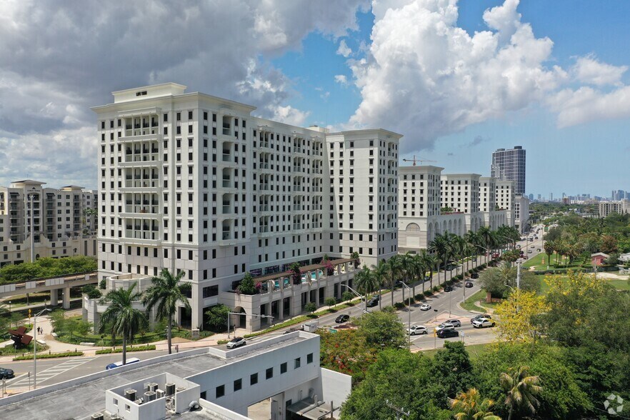 More Photos Of 225 S Dixie Hwy, Coral Gables Coworking Space