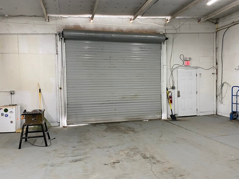 More Photos Of 9049 Industrial Blvd NE, Leland Warehouse For Lease
