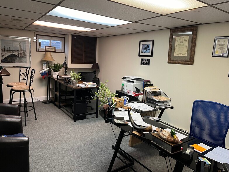 More Photos Of 901 Old Marlton Pike W, Marlton Medical For Sale