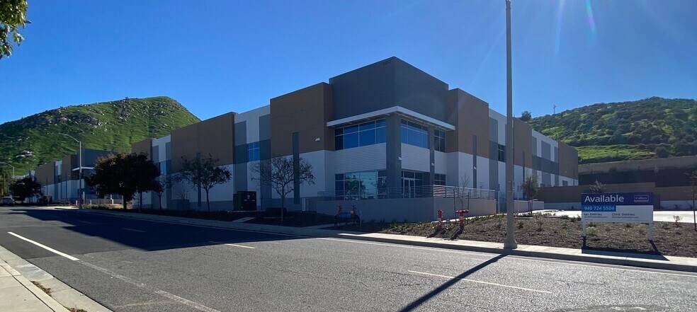 Primary Photo Of 980 Marlborough Ave, Riverside Warehouse For Lease