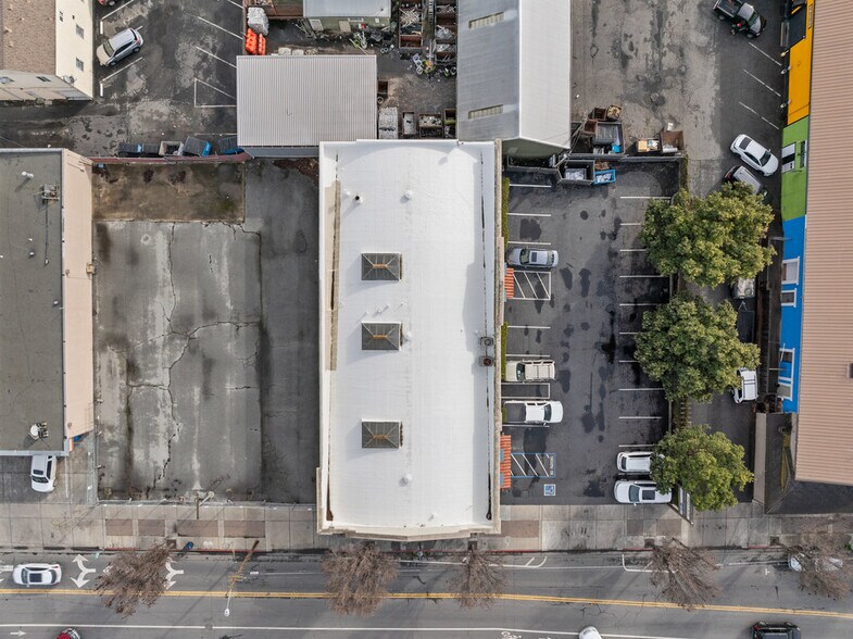 More Photos Of 829 San Benito St, Hollister Office For Sale