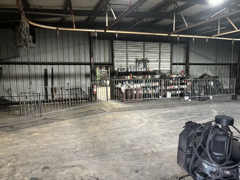 More Photos Of 1175 Big Orange Rd, Cordova Warehouse For Sale