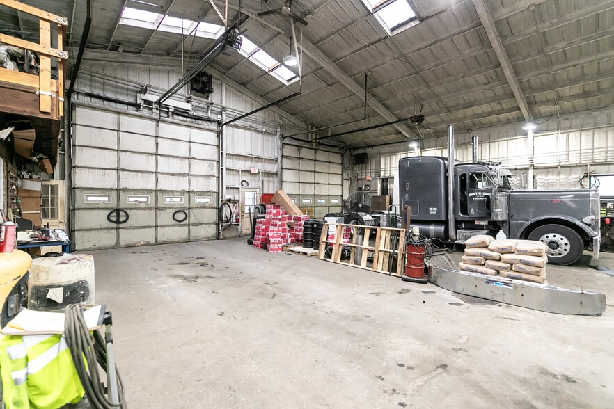 More Photos Of 56 US 46 Hwy, Columbia Distribution For Lease