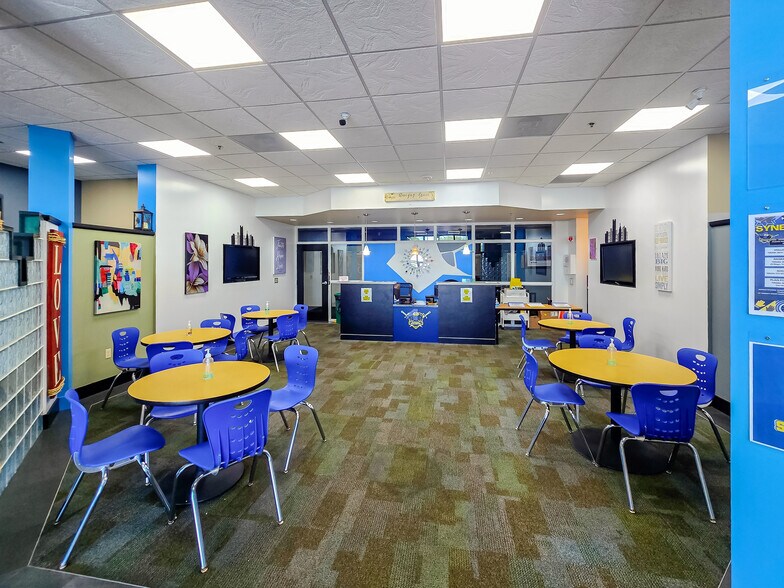 More Photos Of 2810 S US Highway 1, Fort Pierce General Retail For Sale