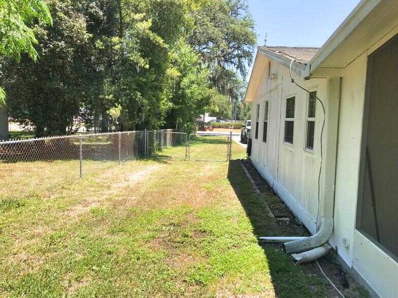 More Photos Of 36345 FL-54, Zephyrhills Freestanding For Sale