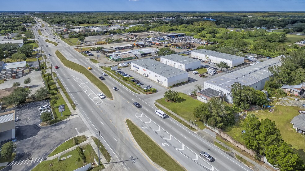 More Photos Of 5555 W Linebaugh Ave, Tampa Unknown For Lease