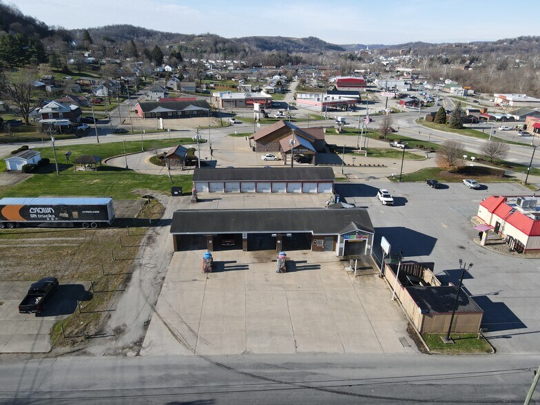 More Photos Of 118 School Dr, Waynesburg Flex For Sale