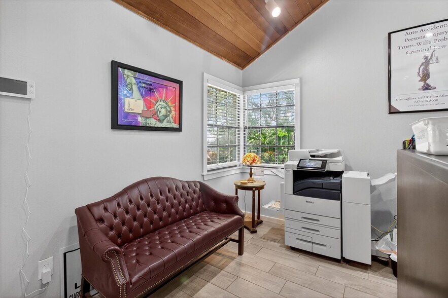 More Photos Of 10225 Ulmerton Rd, Largo Medical For Sale