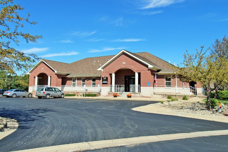 More Photos Of 2000-2160 Grand River Anx, Brighton Unknown For Lease