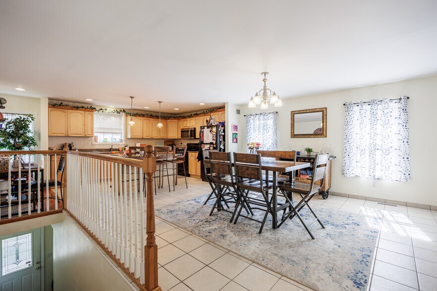 More Photos Of 166 N Main St, Fairport Apartments For Sale