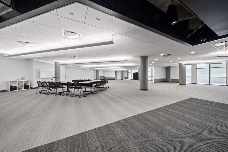More Photos Of 7620 Guadalupe St, Austin Office For Lease