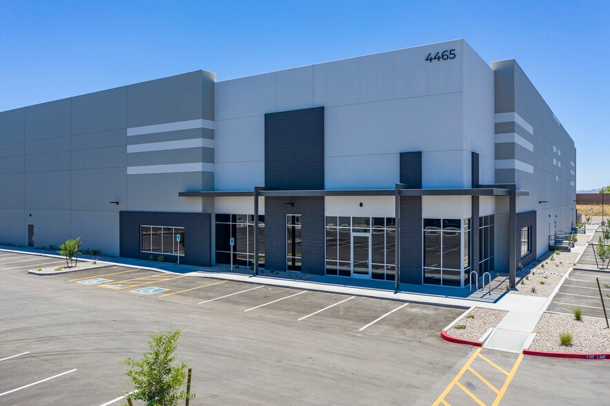 More Photos Of 4465 E Nunneley Rd, Gilbert Warehouse For Lease