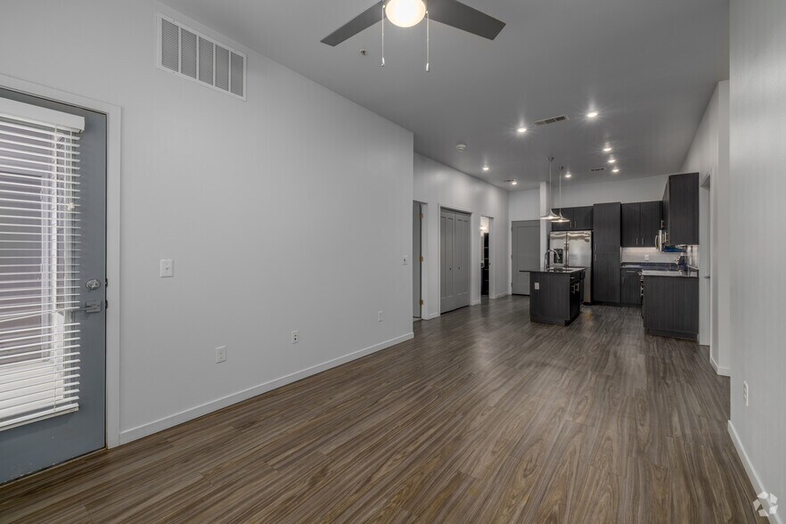 More Photos Of 305 N Main St, Broken Arrow Apartments For Lease