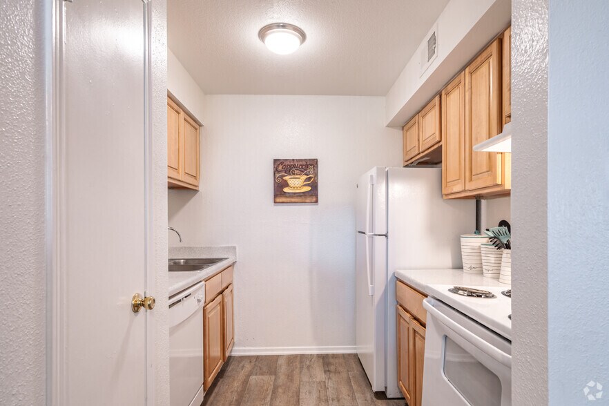 More Photos Of 333 Uvalde Rd, Houston Apartments For Sale