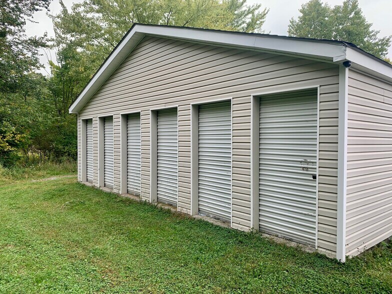 More Photos Of 6978 E State St, Hermitage Specialty For Sale