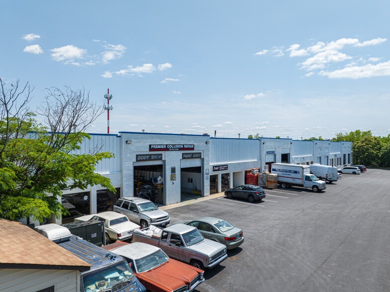 More Photos Of 7715 Fullerton Rd, Springfield Warehouse For Lease