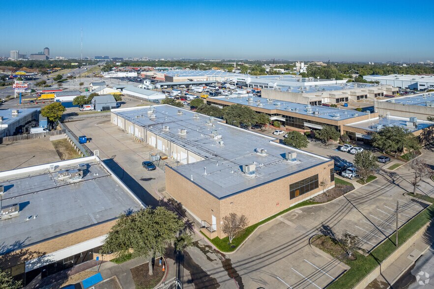 More Photos Of 10525-10625 Newkirk St, Dallas Light Manufacturing For Sale