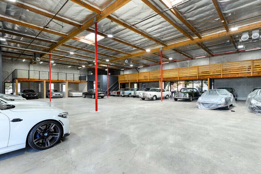More Photos Of 2368 Eastman Ave, Ventura Distribution For Sale