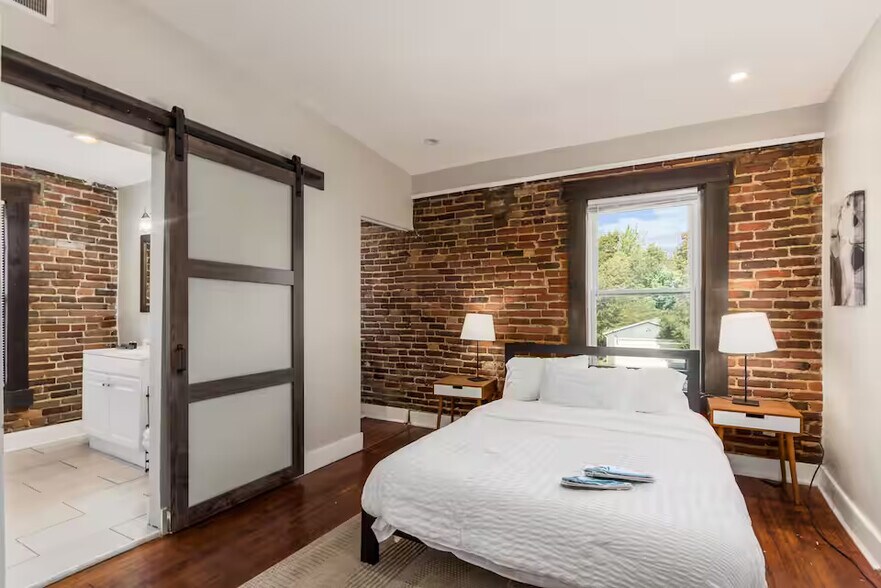 More Photos Of 370-372 Forest St, Columbus Apartments For Sale