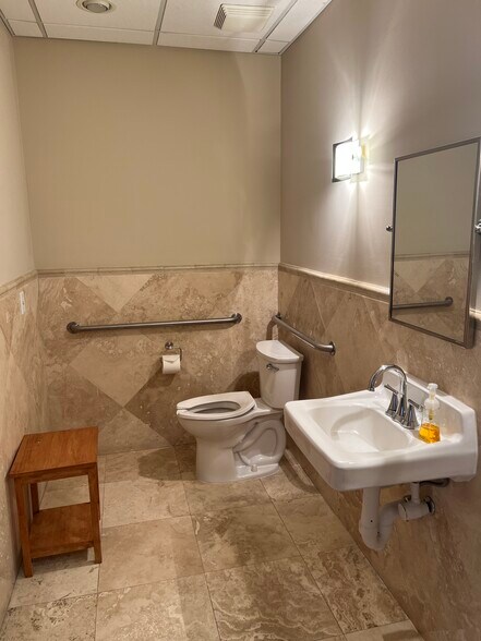 More Photos Of 7201 N 7th St, Phoenix Loft Creative Space For Sale