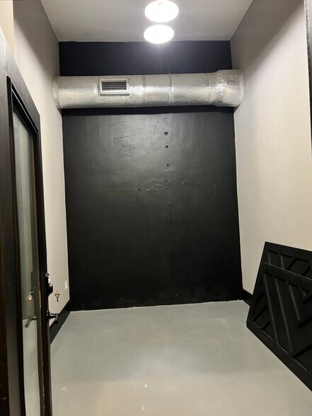 More Photos Of 231 W Peace St, Canton Coworking Space