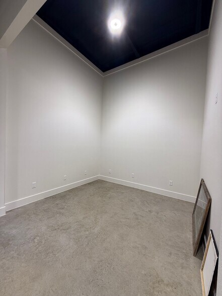 More Photos Of 3825 Quanah Hill Rd, Weatherford Flex For Lease
